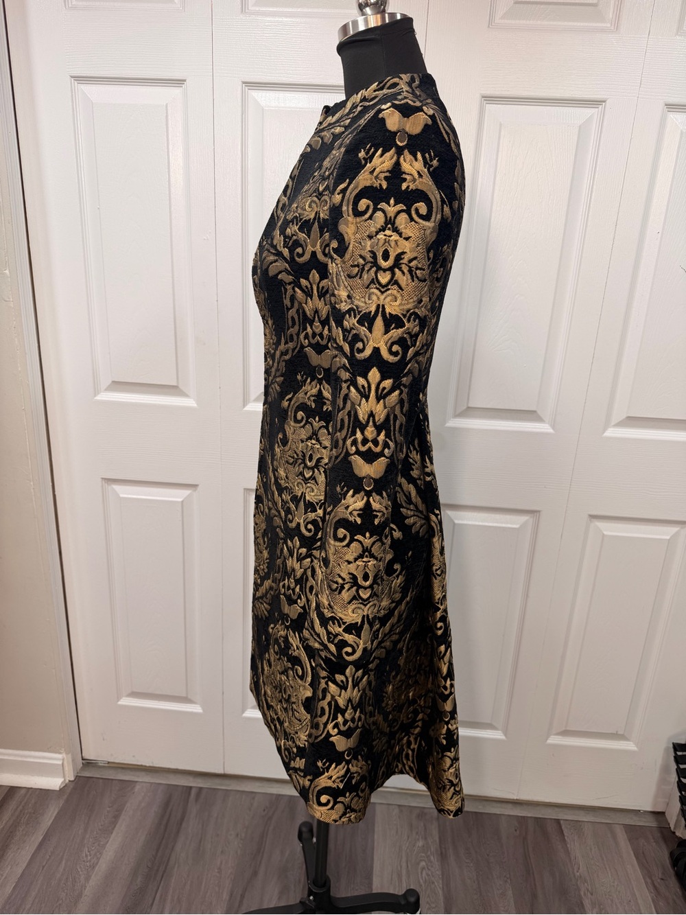 Alice + Olivia Black and Gold Brocade Jacket - Picture 3 of 11
